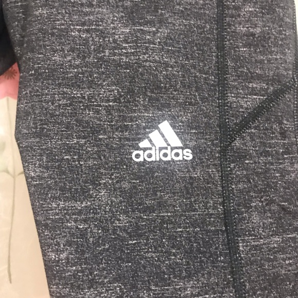 Adidas grey compression capris - size medium - Picture 3 of 5